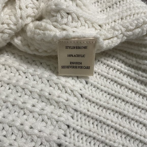 Ultra Flirt XL Woman’s Ivory V-Neck Cable Acrylic Sweater Style RS617401 - Picture 11 of 12